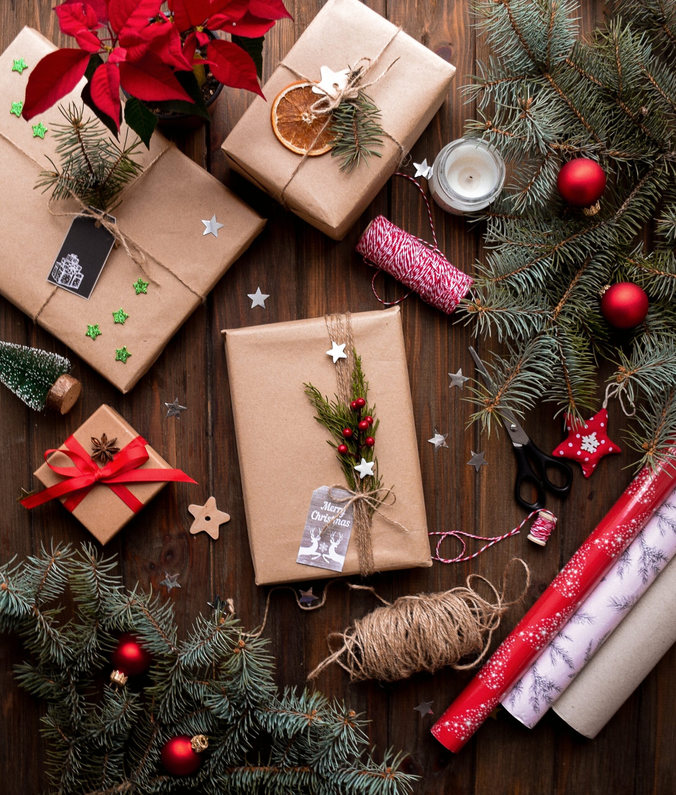 6 Money Tips for Spending on A College Budget This Holiday Season || By A College Student